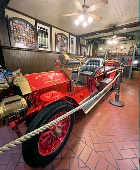 Image of the Disney Main Street Fire Department Engine No. 71
