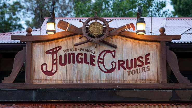 Image of the Jungle Cruise Tours Sign