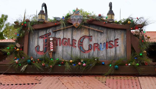 Jungle Cruise Sign Renamed Jingle Cruise For The Holidays